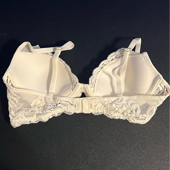NWOT Natori White Lace Trim Bra - Picture 2 of 3